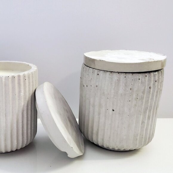 Handcrafted Concrete Candle Vessels – Set of 10 Grey - Picture 2 of 5